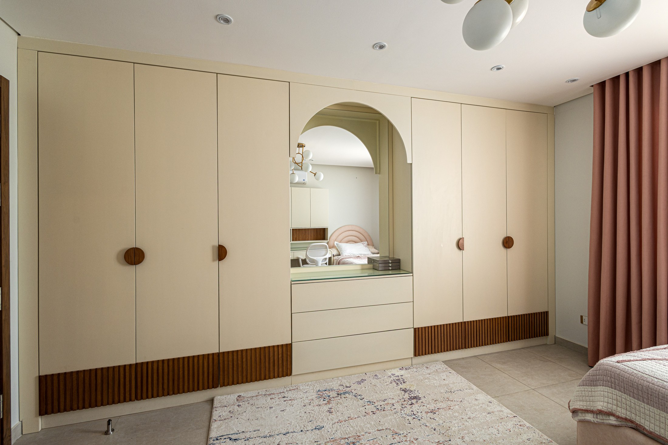 Kanarya Apartment — storage and circulation