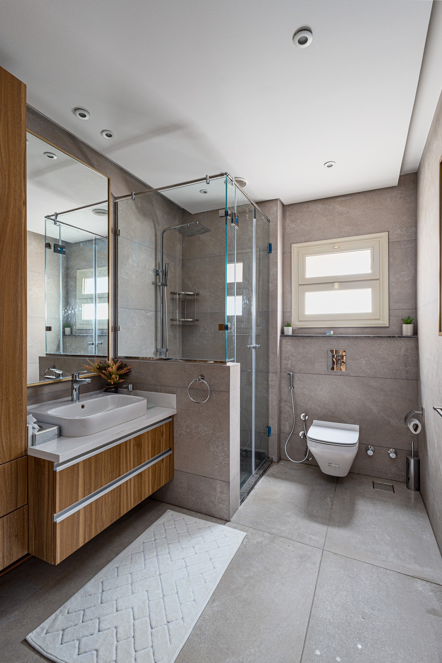 Kanarya Apartment — bathroom finishes
