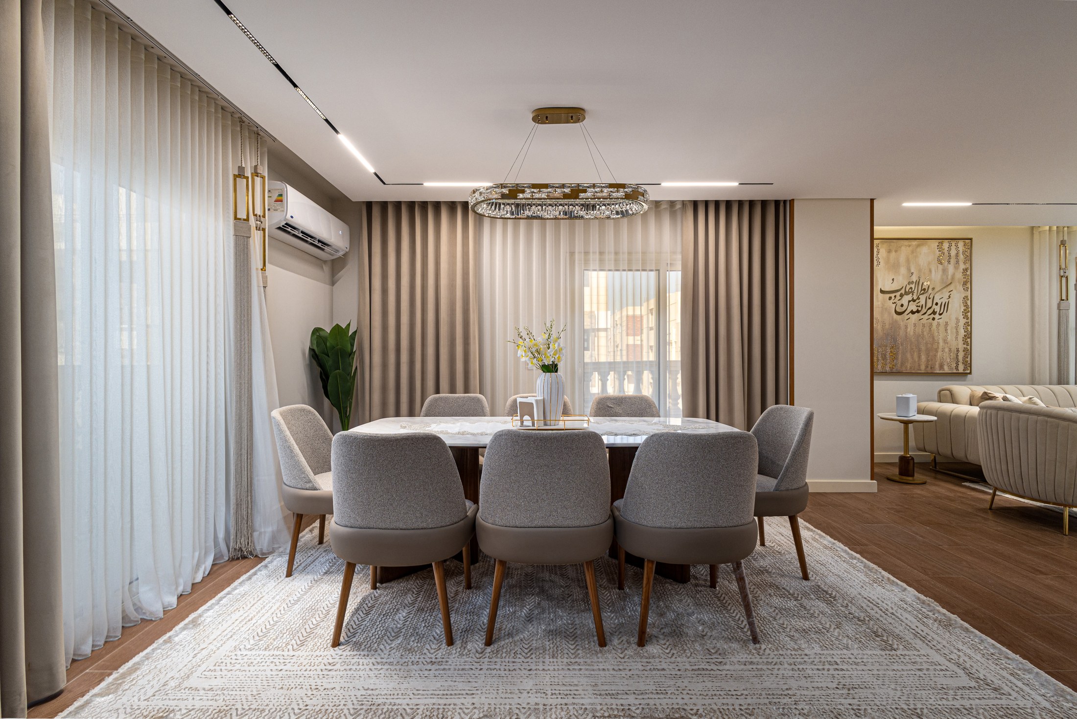 Kanarya Apartment — dining area