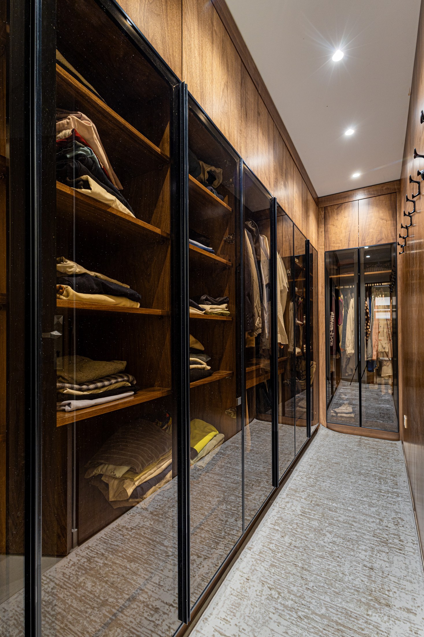 Kanarya Apartment — storage detail